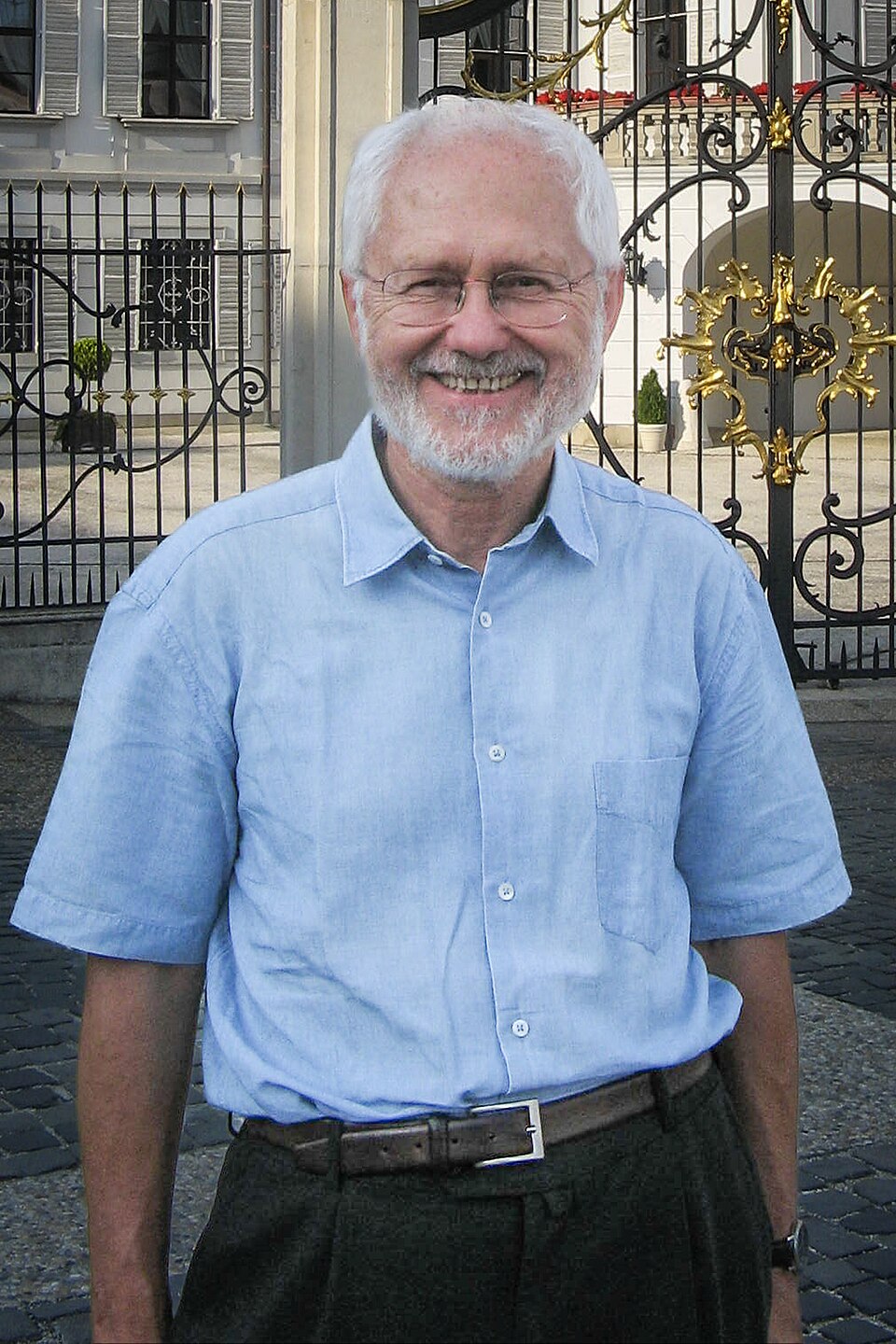 Peter Bu – portrait