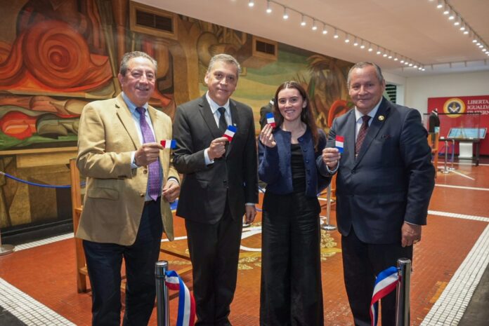 Inauguration de l’exposition sur les 100 ans de la Prince of Wales Lodge n°19 à la Grande Loge du Chili, Santiago