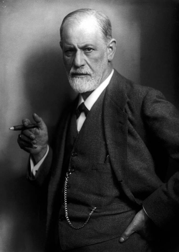 Sigmund Freud en 1921, photographié par Max Halberstadt – La suggestion comme colonisation en douceur de l’autre