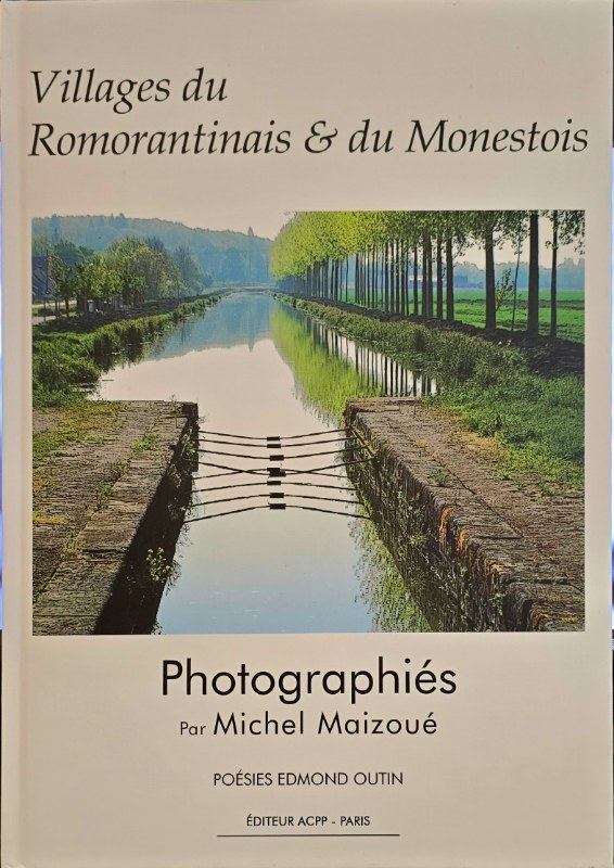 Couverture du livre Villages du Romorantinais et du Monestois